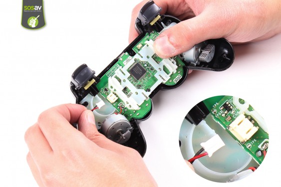 Guide photos remplacement diffuseur des led d'activité Manette Dualshock 3 (Modèle Sixaxis) (Etape 3 - image 4)