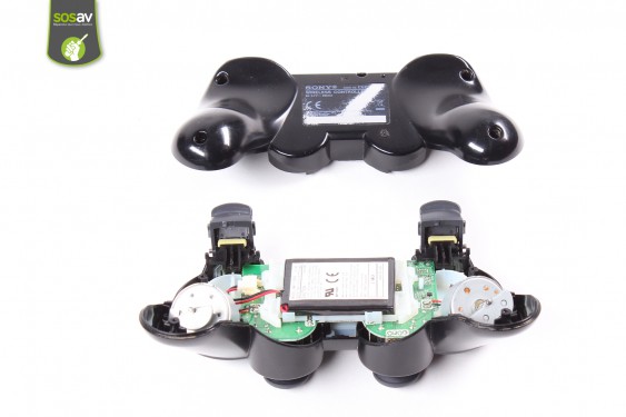 Guide photos remplacement diffuseur des led d'activité Manette Dualshock 3 (Modèle Sixaxis) (Etape 2 - image 4)