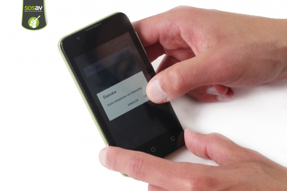 Guide photos remplacement batterie Wiko Sunny 2 (Etape 1 - image 3)