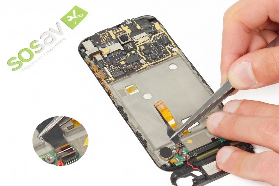 Guide photos remplacement nappe de liaison de la carte gestion du bas Wiko Darkmoon (Etape 23 - image 1)