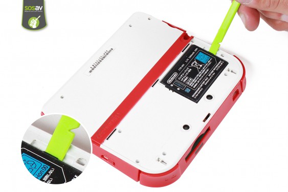 Guide photos remplacement carte wifi Nintendo 2DS (Etape 3 - image 1)