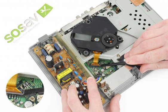 Guide photos remplacement châssis interne Playstation (Etape 5 - image 2)