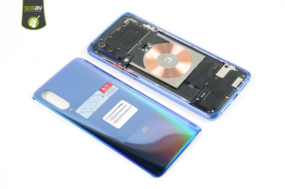 Guide photos remplacement vitre caméra + projecteur infrarouge Xiaomi Mi 9 (Etape 6 - image 1)