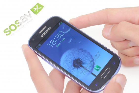 Guide photos remplacement ecran complet Samsung Galaxy S3 mini (Etape 1 - image 1)
